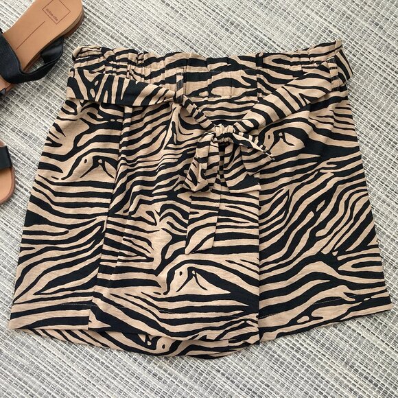 Rachel Zoe Tan Black Zebra Print Paper Bag Shorts with Tie Front Large - Picture 2 of 6